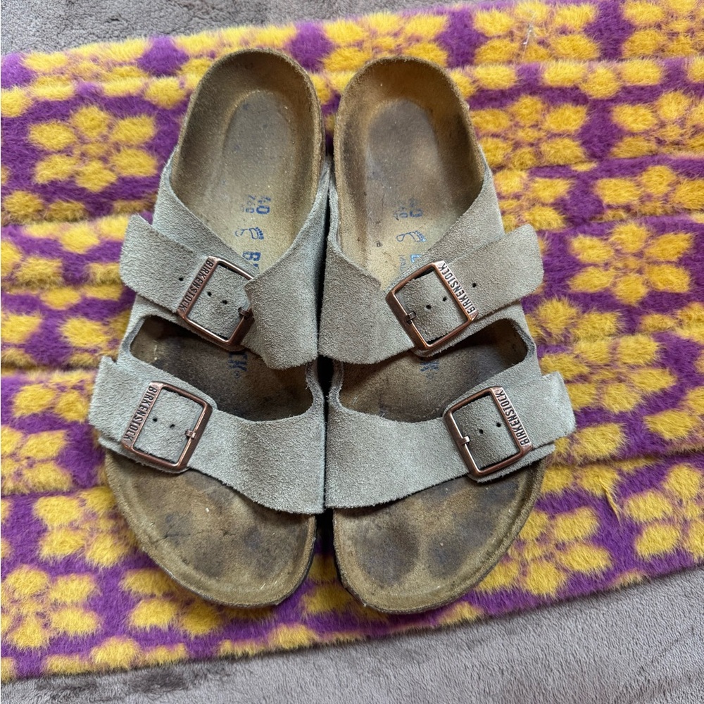 Birkenstock Arizona Size 40 Color Taupe Suede